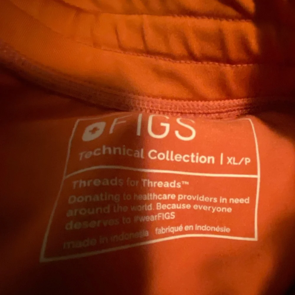 Figs Rust Jogger Pants with rust colored size xl petite Pink Accents scrub pants - Picture 9 of 11